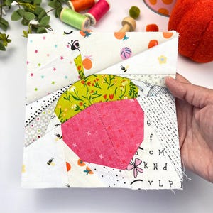 Acorn Quilt Pattern Block; PDF instant download; Acorn Paper pieced Block; FPP sewing pattern; 4 Sizes.