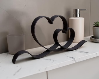 Heart Line Art Ornament, Minimalist Freestanding Home Decor, Romantic Gift