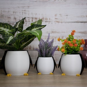 Penguin Plant Pots, Cute Plant Pot, Standing Planter, Indoor Plant Pots, Planter With Legs, Animal Plant Pot Decor, Penguin Gift