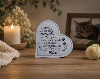 Cat Memorial Gift,  Freestanding Heart-Shaped Pet Loss Ornament, Plaque with Personalised Name