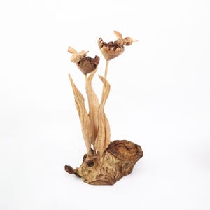 Hand Carved Wooden Bee Sculpture, Rustic Botanical Table Decor, Farmhouse Nature Accent, Honey Bee, Wedding, Housewarming Gifts