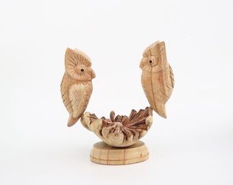 バリ島の木製フクロウ像、木彫、彫刻、インドネシア・バリ島の芸術