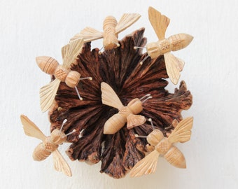 Wooden Bee Wall Art, Wall Hanging Decoration, Bee Wall Hanging, Rustic, Nature, Handmade Deco, Wood Carving, Art, Valentine Day Gift For Her