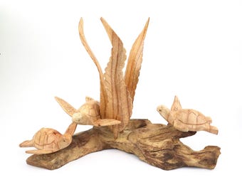 Wooden Sea Turtle Sculpture, Coastal Driftwood Art, Hand Carved Turtle Decor, Ocean Beach House Nautical Decor