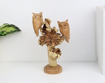 Scultura in legno fatta a mano di una coppia di gufi, statuetta 3D, decorazione in piedi per regalo per gli amanti degli uccelli, intaglio del legno, fatto a mano, statua, regalo per San Valentino