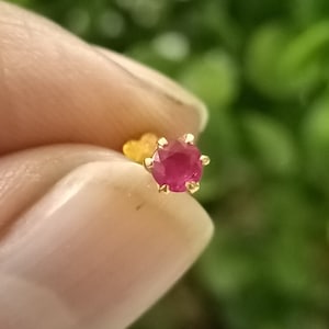 3.50 mmラウンドカット天然ルビーノーズピン/ 14K / 18kイエローゴールドノーズピン/スクリューバックノーズピン本物のルビーノーズピン/お母さん、彼女への記念日の贈り物