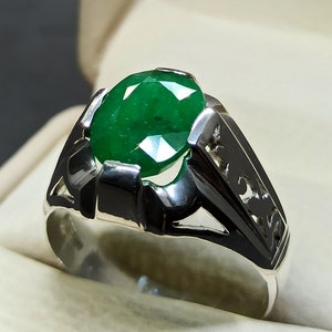 Handmade Oval Emerald Sterling Silver Men&#39;s Ring
