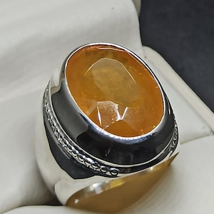 Oval Cut Big 22 Karat tiefgelber Saphir Herrenring Sterling Silber 925 Handgemachter Pukhraj Ring Geschenk für Ihn Gelber Topas Ring