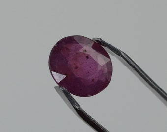 Rubis rouge foncé naturel de 3 carats : rubis pour bague ou pendentif