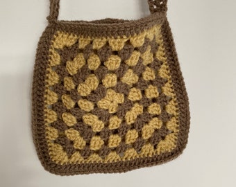 Granny square crochet over shoulder purse