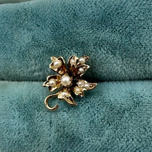 Viktorianskt örhänge i 10 karat gult guld med blomma och pärlor, enkel stiftkonvertering bild 3