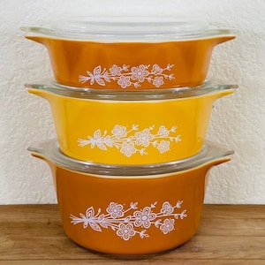 Pyrex Butterfly Gold 3 piece Bake-Serve-Store Casserole Set with lids; #471, #472, and #473