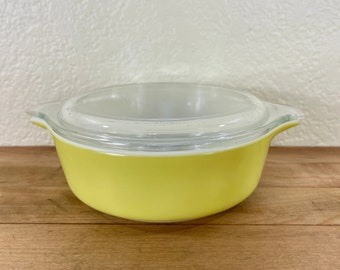 Pyrex Verde Bake Serve Store Casserole #471, 1 Pint Size with Lid