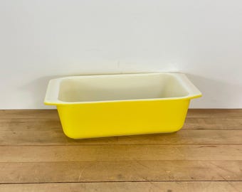 Pyrex Yellow Loaf Pan #913, Citrus Daisy Casserole, Yellow Bakeware