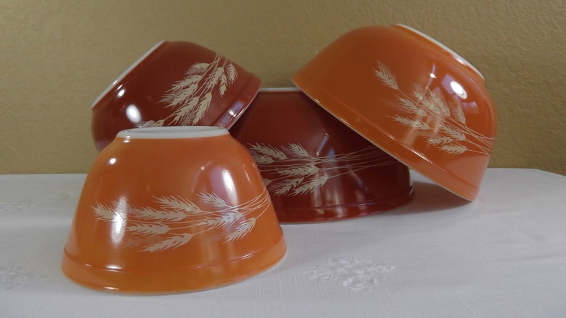 Pyrex Autumn Harvest Mixing Bowl Set 4 Bowl Set image 1