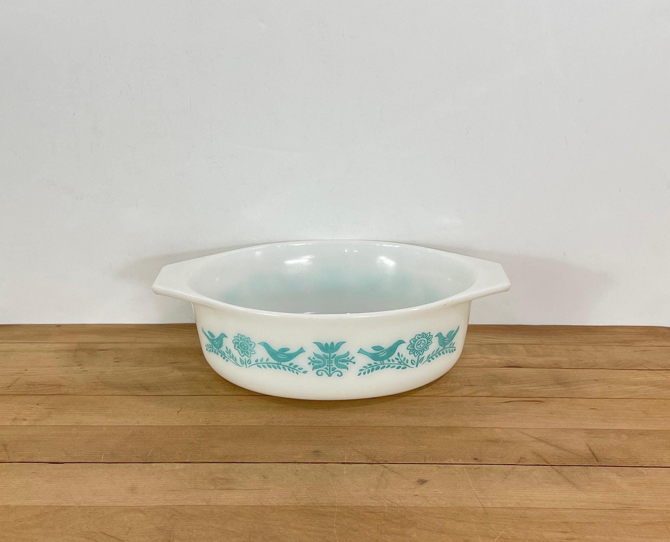 Pyrex Promotional Bluebird1 1/2 Quart Oval Casserole Dish No. 043 (No Lid, No Cradle)