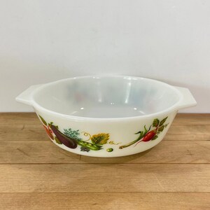 JAJ Pyrex England Tuscany Casserole Dish: 1 Pint, 7&quot; Open Vegetable Design