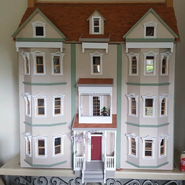 Très grande maison de poupée de collection
