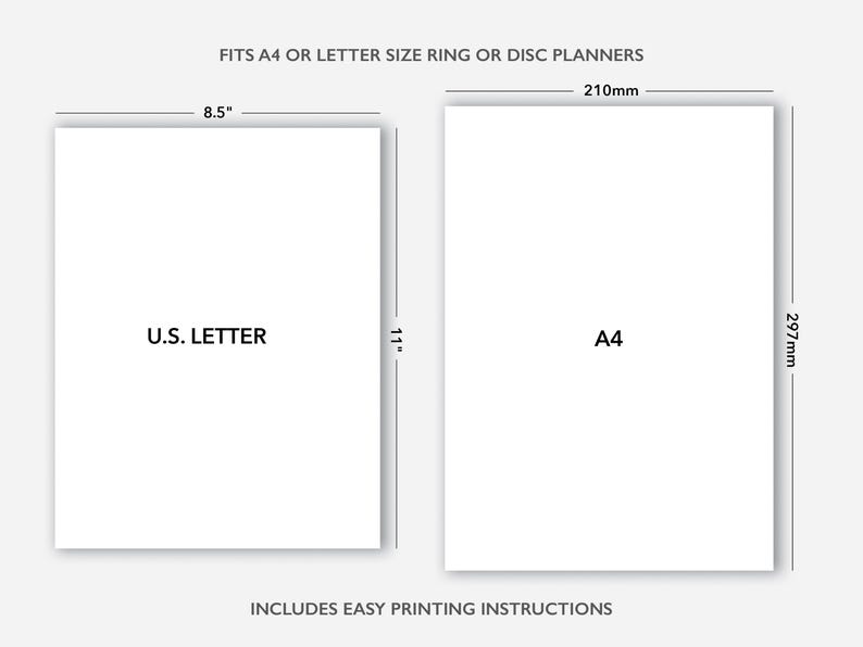 Puede incluir: Dos hojas de papel blancas, una con la etiqueta "U.S. LETTER" que mide 8,5" x 11", y la otra con la etiqueta "A4" que mide 210mm x 297mm. El texto en la parte superior dice "FITS A4 OR LETTER SIZE RING OR DISC PLANNERS". El texto inferior dice "INCLUDES EASY PRINTING INSTRUCTIONS".