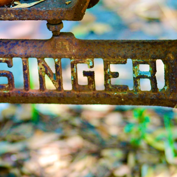 Singer Sewing Machine Base Photo