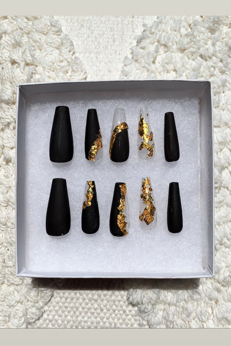 Black and Gold Press on Nails - Etsy
