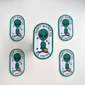 Large Alien Teddy Sticker | Suitcase Identifier Luggage Accessory I Don’t Want To Go Home Stars Extraterrestrial Celestial Green