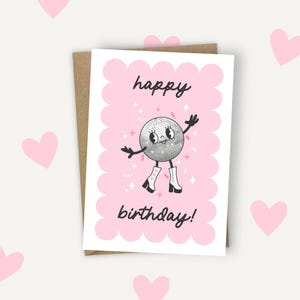 Tarjeta de cumpleaños con forma de bola de discoteca, con personajes retro, con destellos plateados y borde festoneado en rosa, tamaño A6, para novia, hermana, fiesta