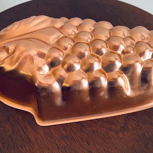 Vintage copper grape mold, Vintage Copper Mold, Copper Home Decor, Vintage jello Mold, Copper Decor, Vintage Home Decor, Vintage Kitchen