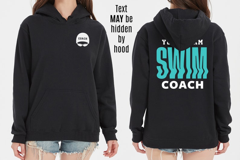 Peut inclure: Sweat-shirt &agrave; capuche noir avec un logo "COACH" blanc sur le devant et un graphique "SWIM COACH" turquoise au dos.