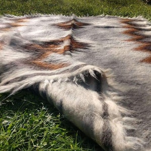 WovenWoolArt , Hutsul Blanket, Ukraine Wool Blanket, Throw Blanket, Bedspread, Lizhnyk, Sofa Cover, Unique Folk Art , Gifts for Mom