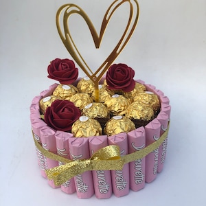 Chocolate cake, pink gold, birthday, best friend...Yogurette + Rocher