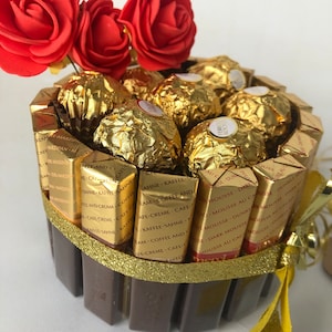 Merci, ciasto Rocher, ciasto pralinowe, prezent, czekolada, złoto