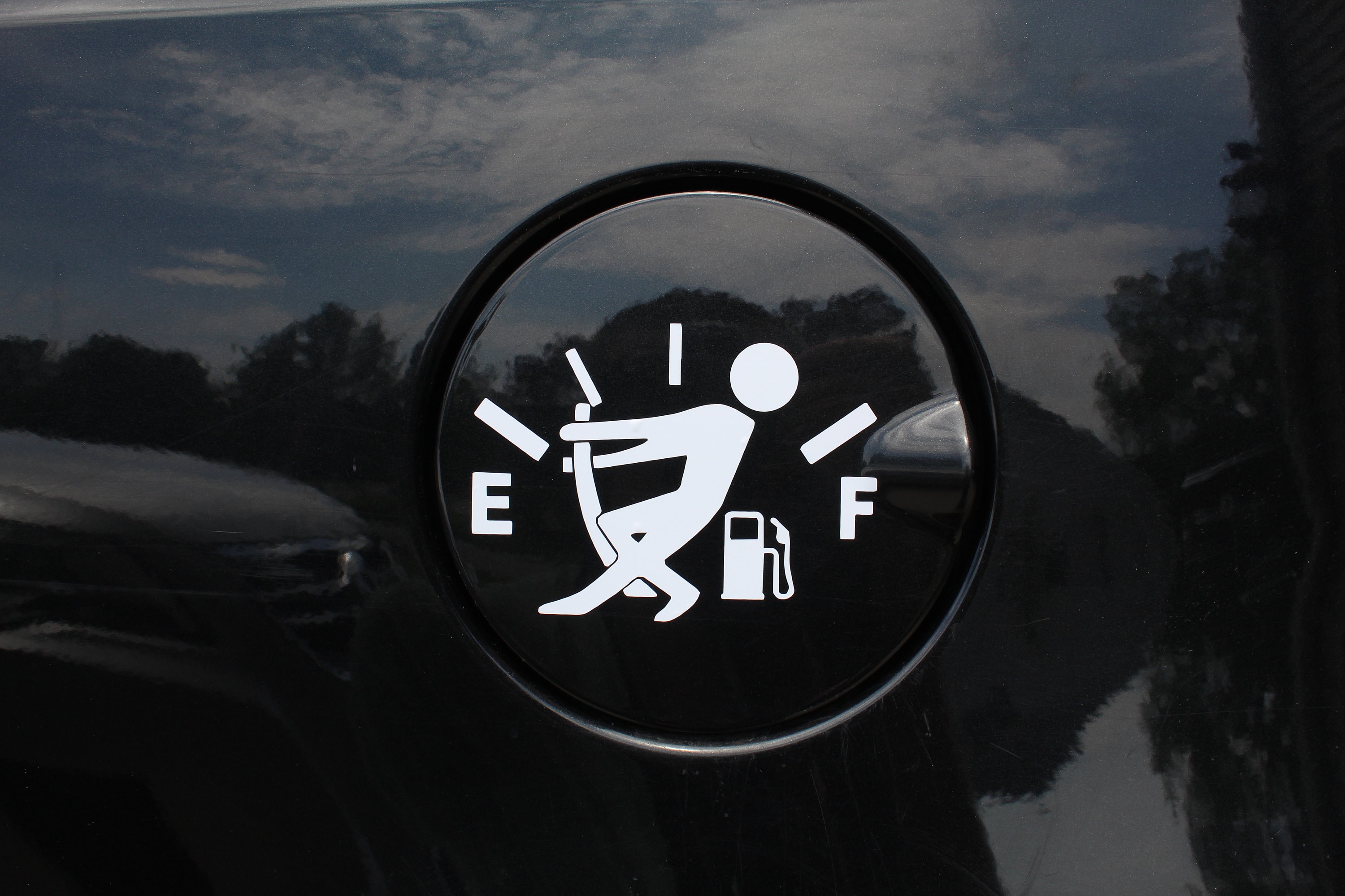 Low Gas Guy Funny Vinyl Decal Car Truck Sticker, Stickman Fuel Door Gauge  JDM