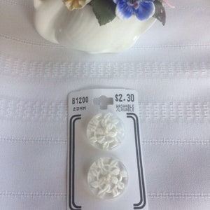 Vintage CLEAR With WHITE Leaves 2 Hole Buttons / Domcord Belding Canadian Buttons  / Ships from Canada