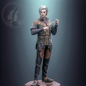Asterion from Baldur&#39;s Gate 3 (fan art) | Full Model or Bust | Miniature scale 1:12 | h3LL Creator | DIY Model Kit