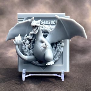 Glurak Rot - 3D Gedruckt Pokemon Game Boy Modul Wandhalter | Fan Art | Pokemon Sammelkartenspiel | Harzmodell | ABC3D Modelle