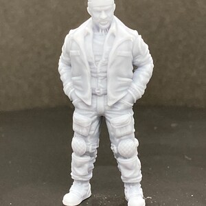 Sci-Fi Alien Nostromo Miniature: 32mm Space Crew Chief Engineer for Tabletop Gaming, RPG, and Collectors image 2