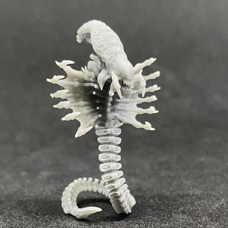 Xenowars Xenomorph Viper Miniature: 32mm Scale Alien Creature for RPG ...
