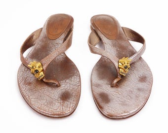 Alexander Mcqueen Skull Thong Sandals Flip Flop With  display picture 1