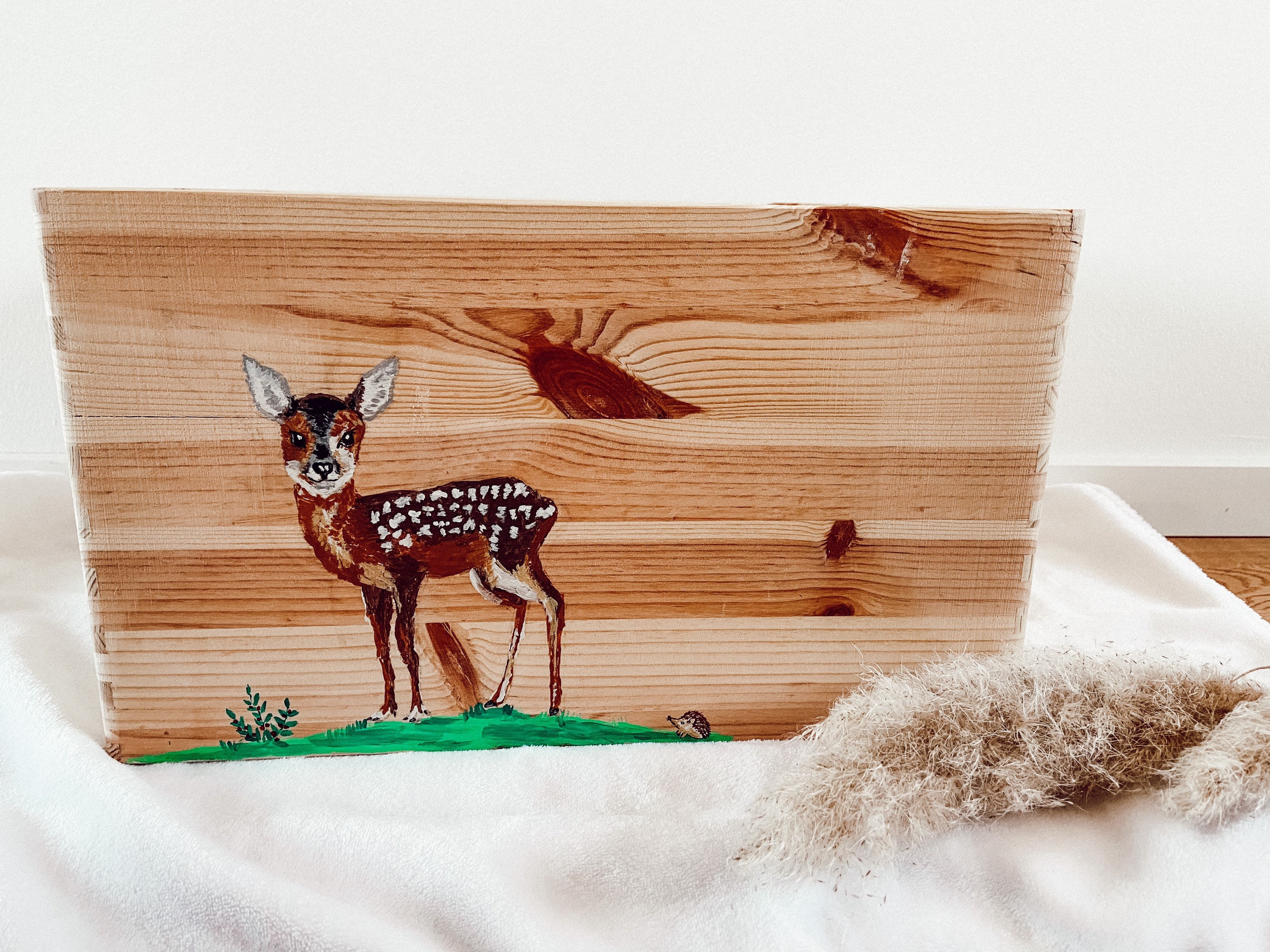 Spielzeugkiste/ Bücherkiste aus Holz handbemalt | Etsy