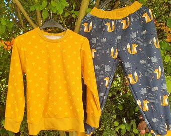 Handmade Kinder Set Fuchs Größe 110 / Herbst Outfit Kinder / Pullover Hose senfgelb blau unisex