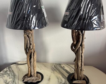 Lampade da comodino con legni galleggianti