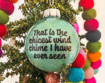 Ese es el carillón de viento más elegante que he visto en mi vida. Adorno navideño