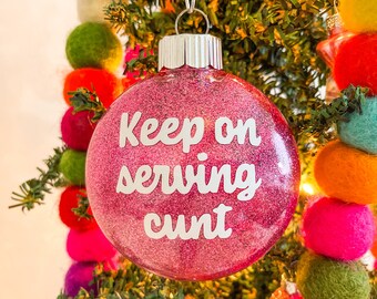 Sigue sirviendo adorno navideño - maduro