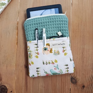 Funda Kindle Basic 6 pulgadas | Estuche Acolchado con Cremallera y Bolsillo | Funda de Tela para eReader | Regalo para Lectora