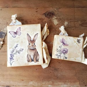 Carnets de croquis à couverture souple Springtime Bunny, cahiers faits main avec des motifs de lapin et de lavande, idéaux pour la tenue de journaux de Pâques et la conservation de souvenirs