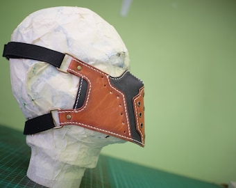 MUSTER LEDER MASKE Crn