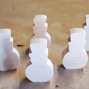 Wood snowman. Snowman shape. Christmas decor. Farmhouse decor. Christmas cutouts. Paint ready shapes. Christmas shape. Wood cutout.