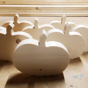 Wood pumpkin. Pumpkin shape. Halloween cutouts. Paint ready shapes.  Halloween shape. Wooden blanks