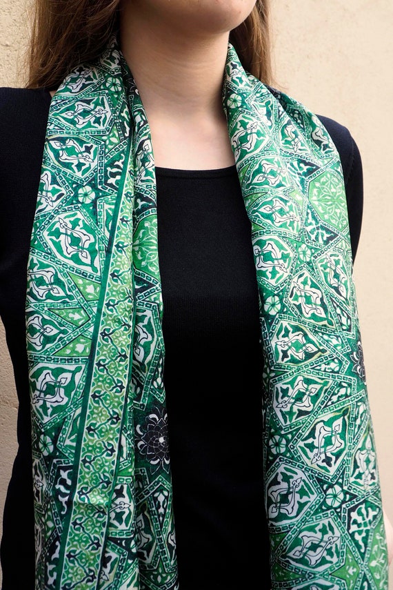 Kalinga Ashok Indian Head Scarf Female Kalinga Ashok Emerald Green